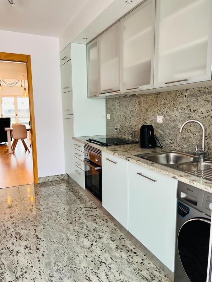 Lucky Star Marina Apartment, With Pool ラゴス エクステリア 写真